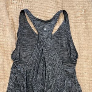 Lululemon tank top